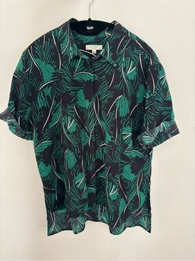 Equipment Essential 100% Silk Short Sleeve Collared Blouse Women’s M